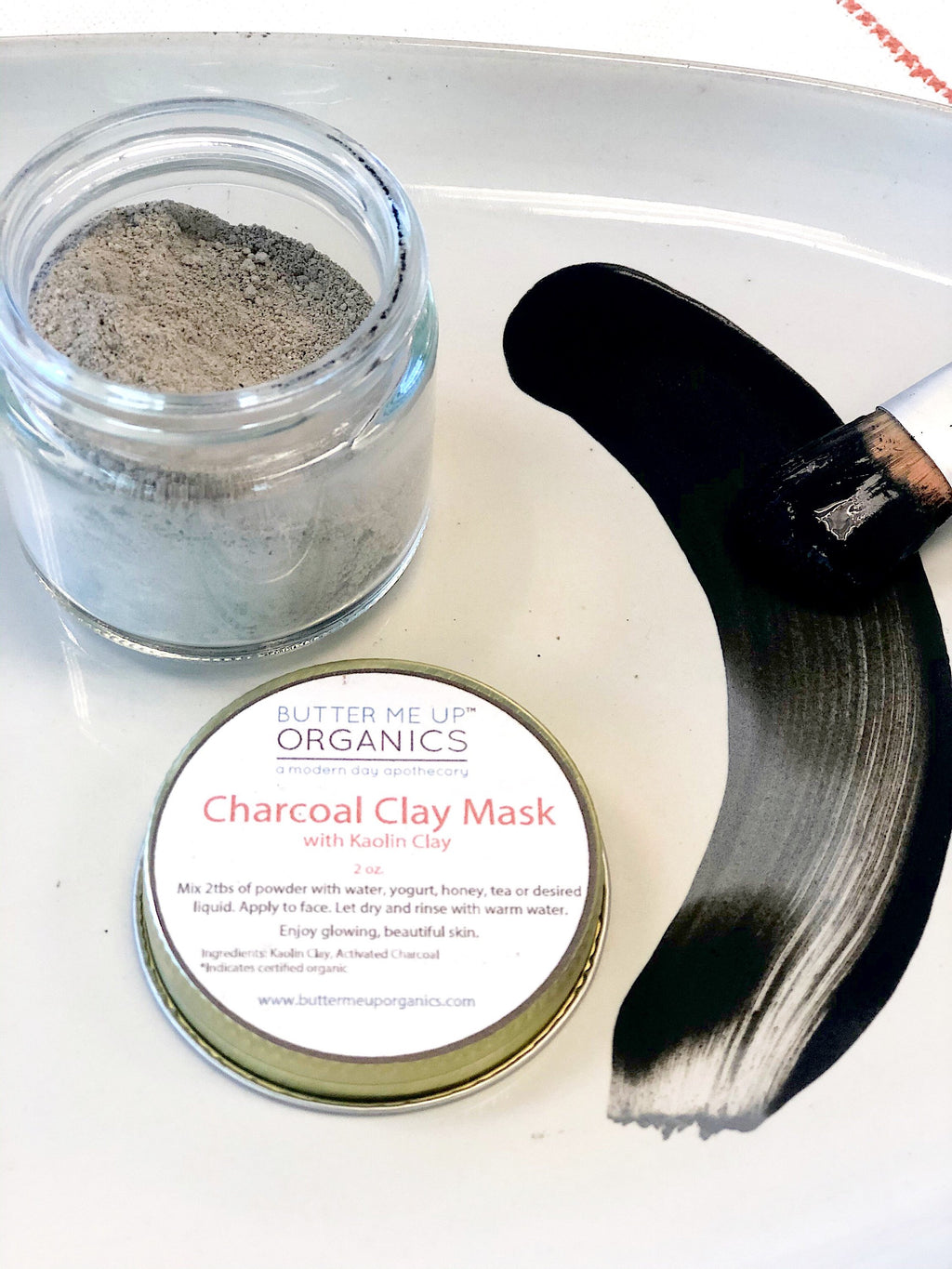 Activated Charcoal Face Mask – Detox & Pore-Cleansing Clay Mask