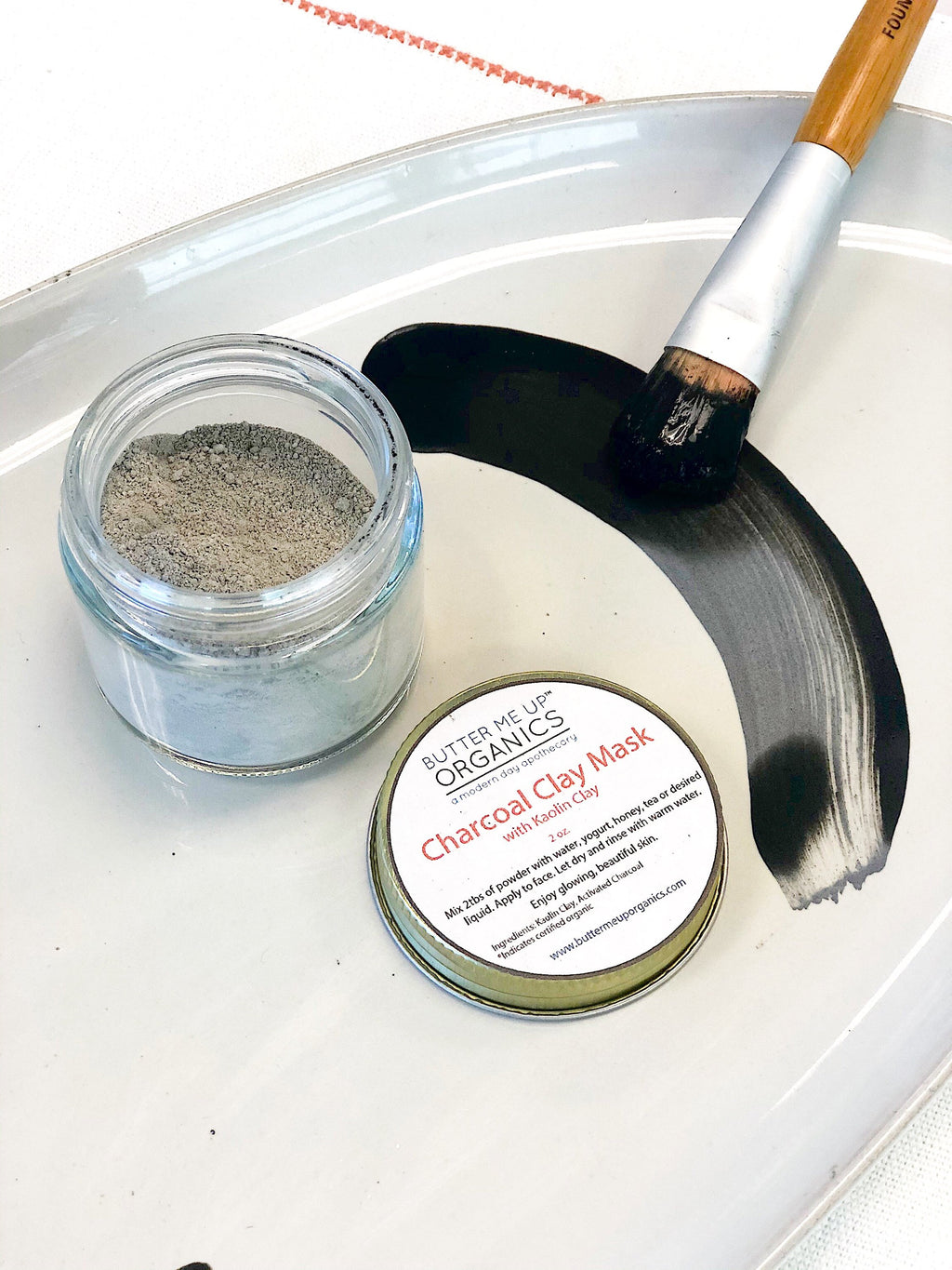 Activated Charcoal Face Mask – Detox & Pore-Cleansing Clay Mask