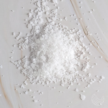 Pure Dead Sea Magnesium Flakes Bathing in Luxury Soak