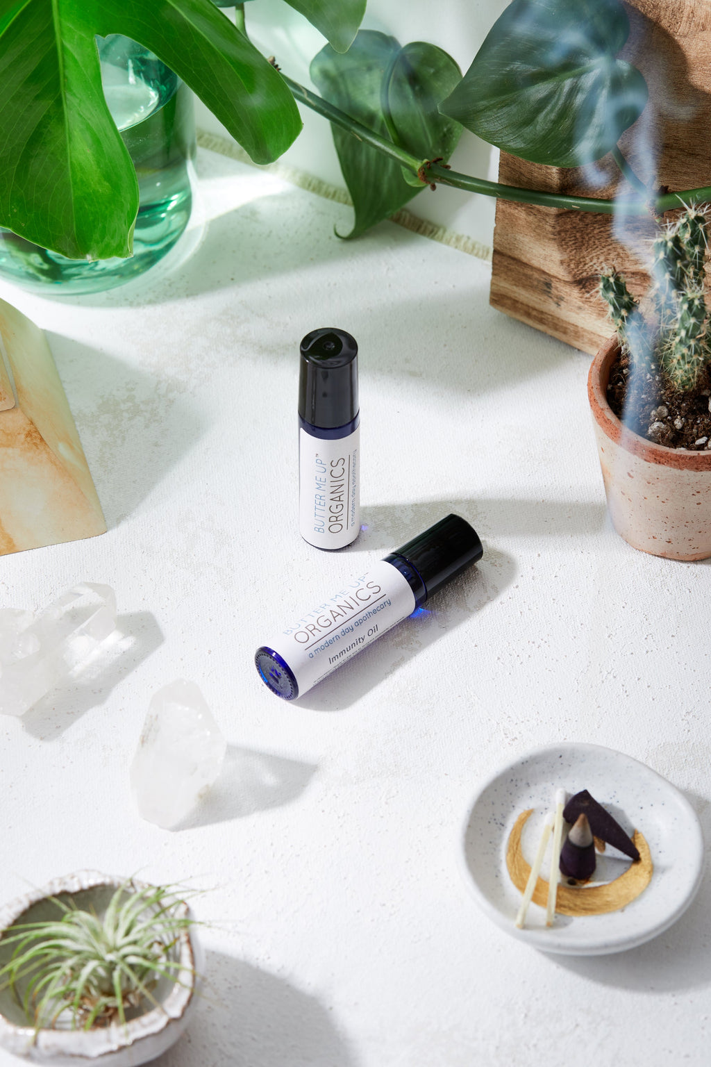 Organic Under-Eye Roller – Caffeine Eye Serum for Puffiness & Dark Circles